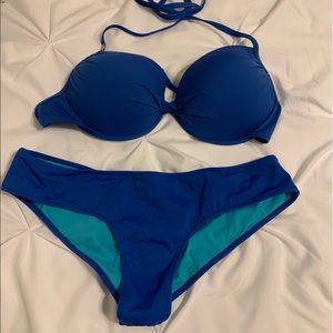 Victoria’s Secret bikini